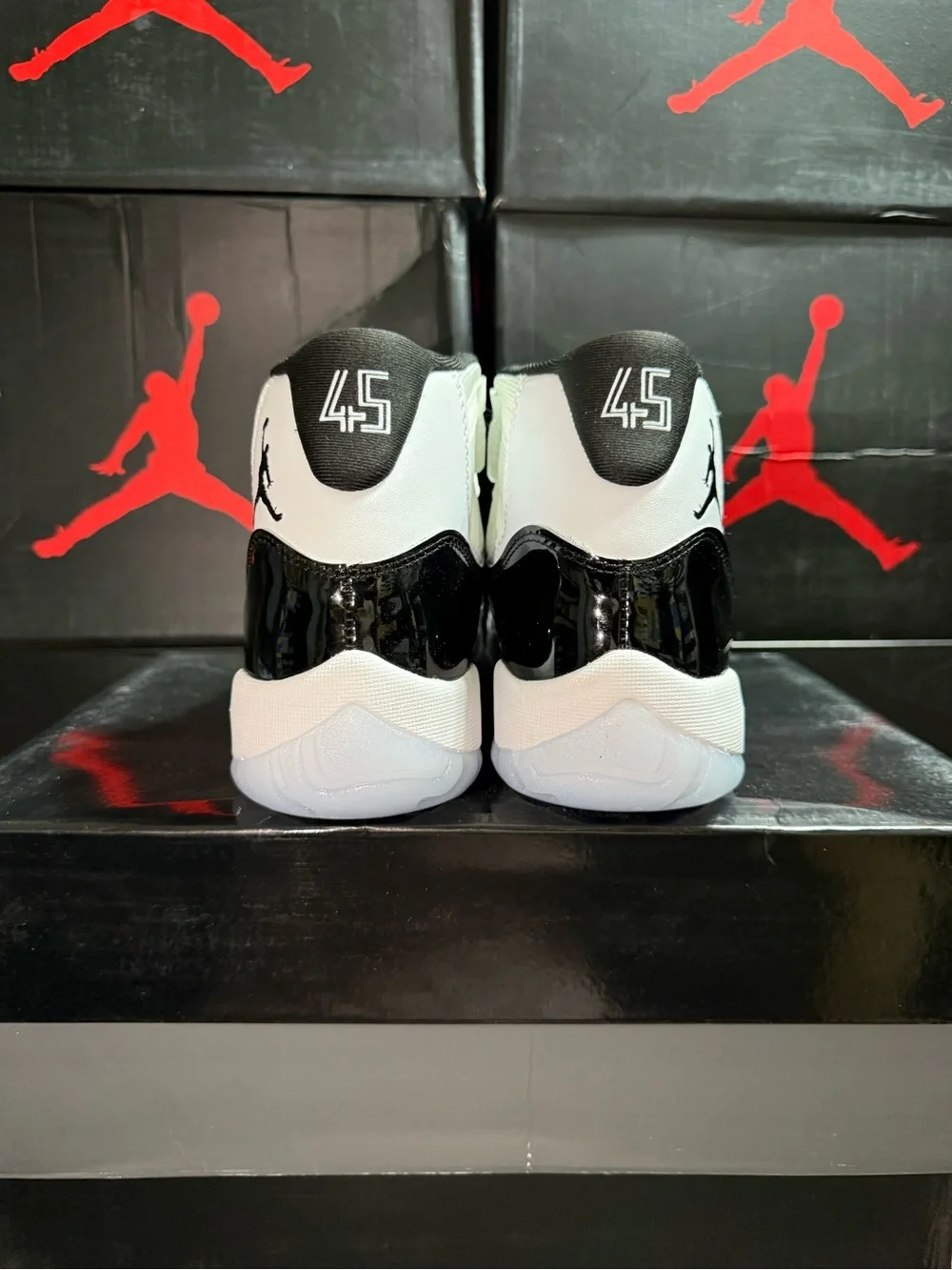 Jordan 11 Retro Concord Men's Retro Low - White/Black